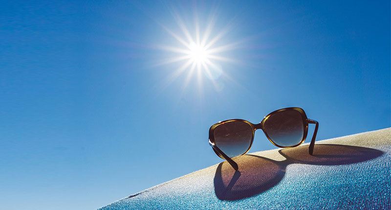 6 Benefits of Wearing Sunglasses Every Day