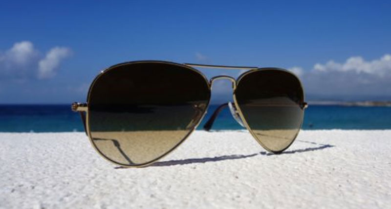 8 Do’s and Don’ts for Cleaning Sunglasses